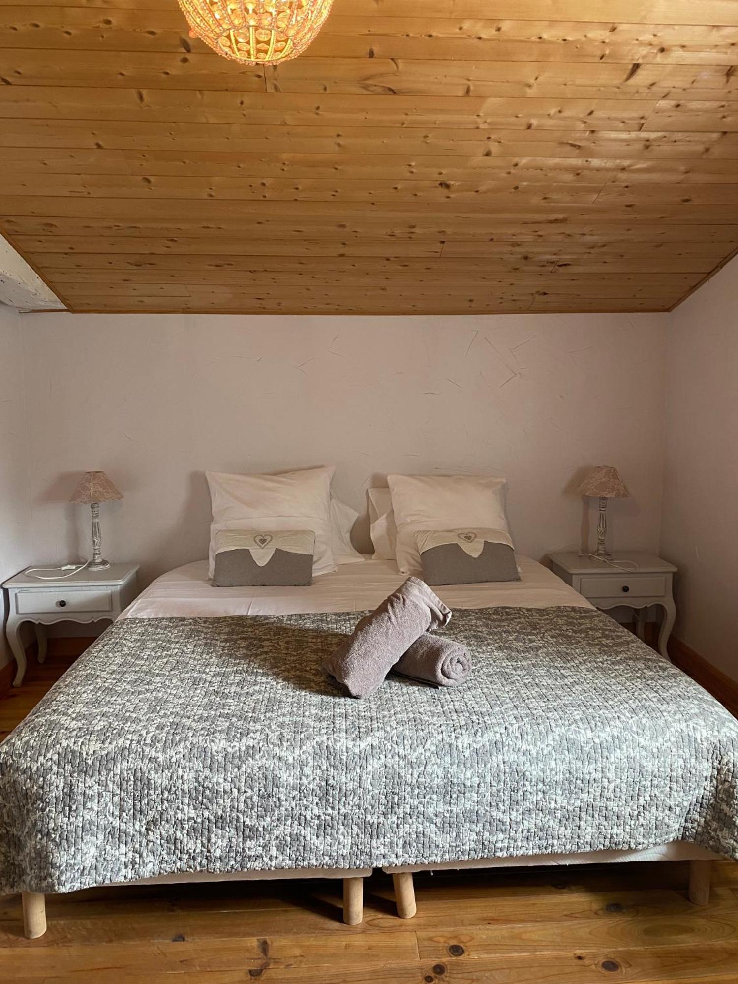 Maison D'Emmannaelle Auros 外观 照片