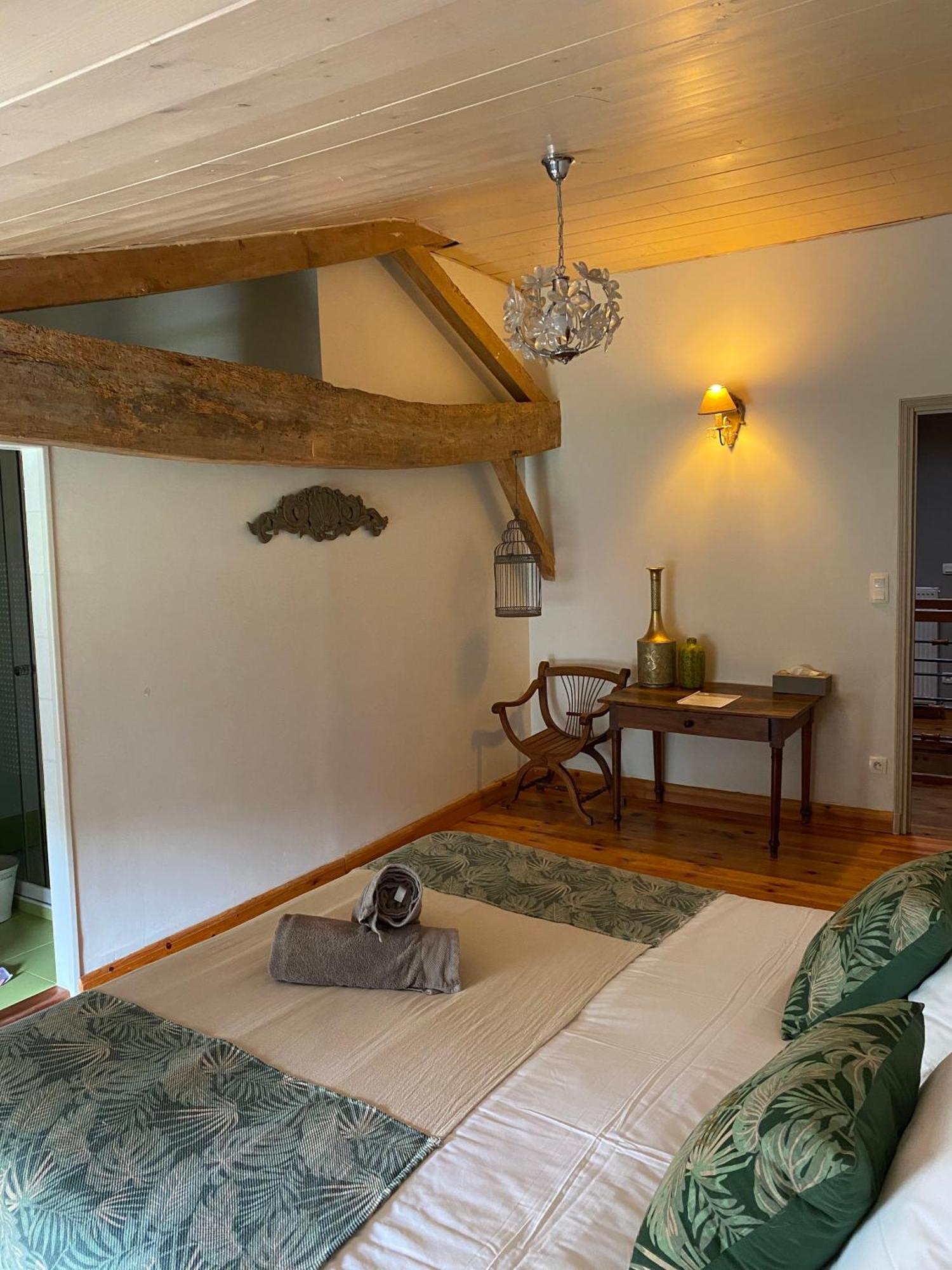 Maison D'Emmannaelle Auros 外观 照片